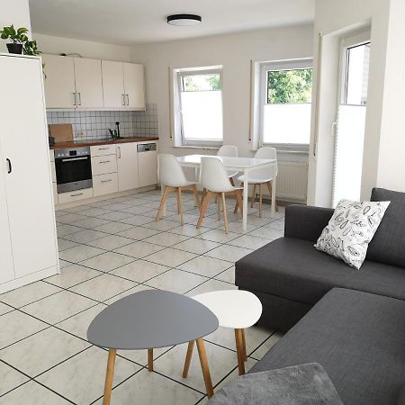Familienfreundliche Ferienwohnung Mit Wohlfuehlbalkon Und Kostenlosem Parkplatz Nahe Messe Und Bodensee Меккенбойрен Экстерьер фото