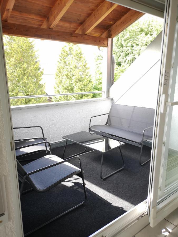 Familienfreundliche Ferienwohnung Mit Wohlfuehlbalkon Und Kostenlosem Parkplatz Nahe Messe Und Bodensee Меккенбойрен Экстерьер фото
