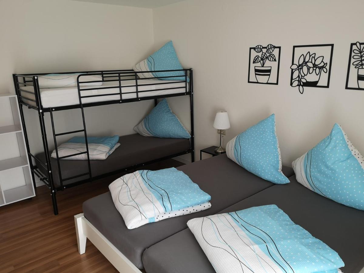 Familienfreundliche Ferienwohnung Mit Wohlfuehlbalkon Und Kostenlosem Parkplatz Nahe Messe Und Bodensee Меккенбойрен Экстерьер фото